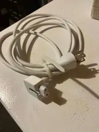 Apple cable 