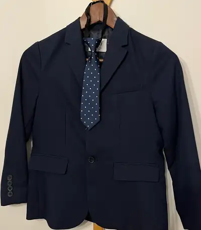 Boys ZARA navy blue  FULL suit SIZE 9 or 134CM, View more