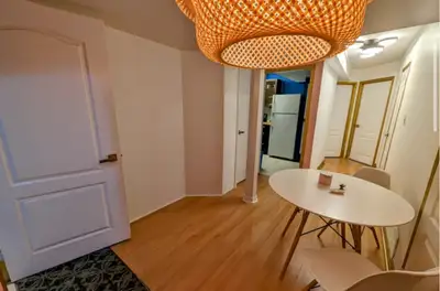 Furnished Spacious room near UTSC, Centennial College, TTC bus a