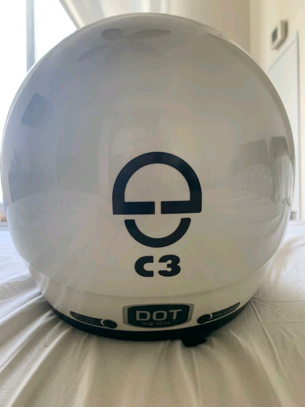 Schuberth C3W small women's helmet in Motorcycle Parts & Accessories in Mississauga / Peel Region - Image 4