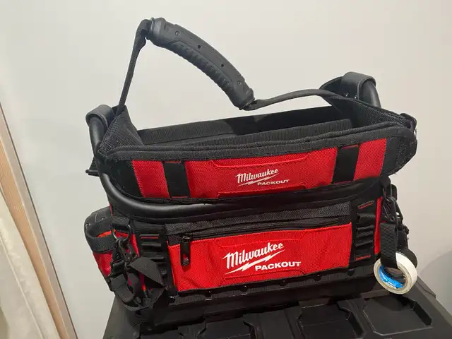 Milwaukee Packout structured tote (15 inch) in Tool Storage & Benches in Markham / York Region - Image 3