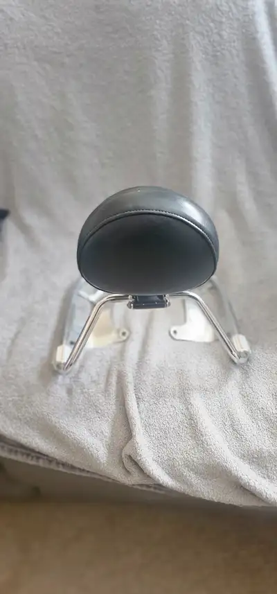 1998 to 2004 Passenger backrest, with luggage rack Riders backrest, adjustable