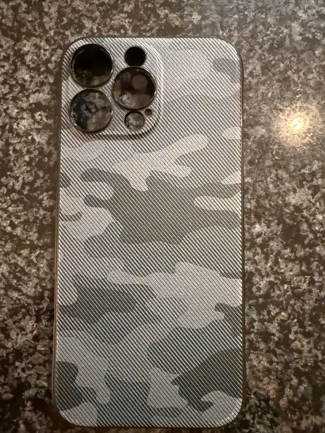 iPhone 16 pro max case!! in Cell Phone Accessories in City of Toronto - Image 7