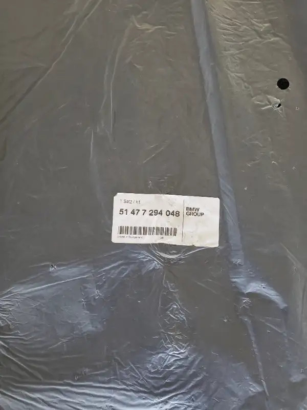 BMW 3 series FLOOR MATS in Other Parts & Accessories in Markham / York Region - Image 3