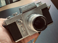 Beseler TOPCON 35mm Slr Film camera with Carl Zeiss Lens