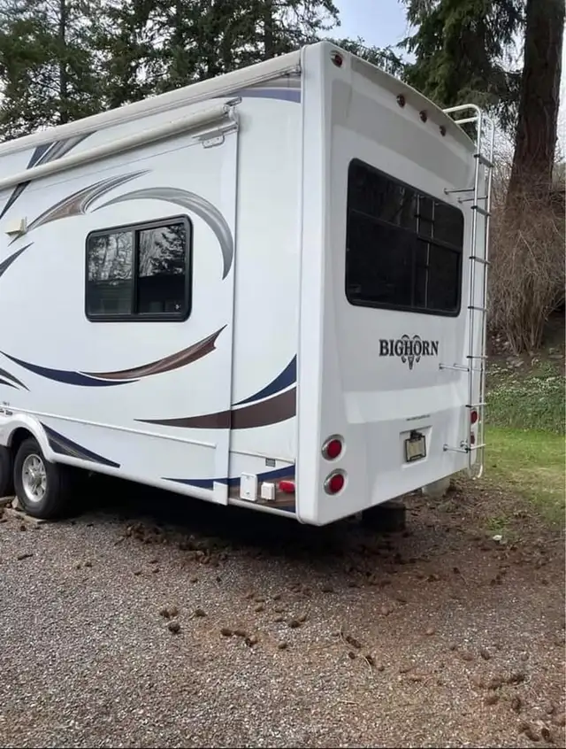35 Foot Heartland Bighorn 3010 RE with upgrades in RVs & Motorhomes in Penticton - Image 3