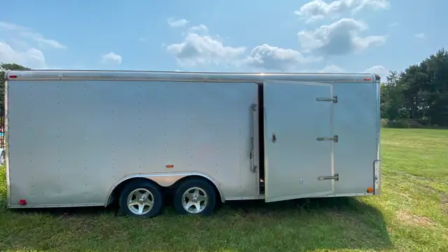 2007 Enclosed Steel Trailer in Cargo & Utility Trailers in City of Toronto - Image 2