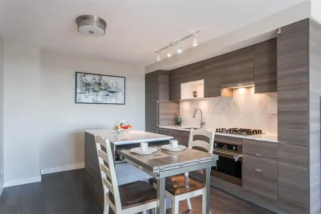 Amazing 1 bedroom in 20th floor in Long Term Rentals in Burnaby/New Westminster - Image 2