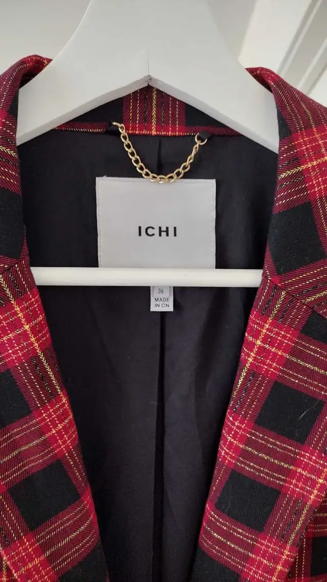 Dressy jacket in Women's - Tops & Outerwear in City of Halifax - Image 3