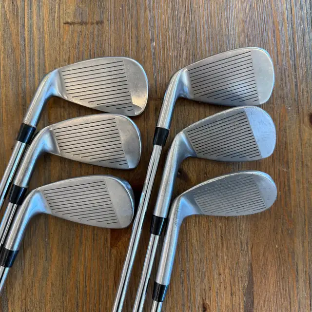 Wilson Profile Teen Irons 6-PW, SW RH in Golf in Guelph - Image 3