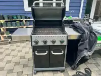 Brand New Natural Gas BBQ Griller