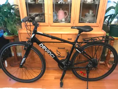 Vélo/Bike hybride Devinci St-Tropez performance pour homme ou femme -Pneus 700x35C -Cadre (M/L) en O...