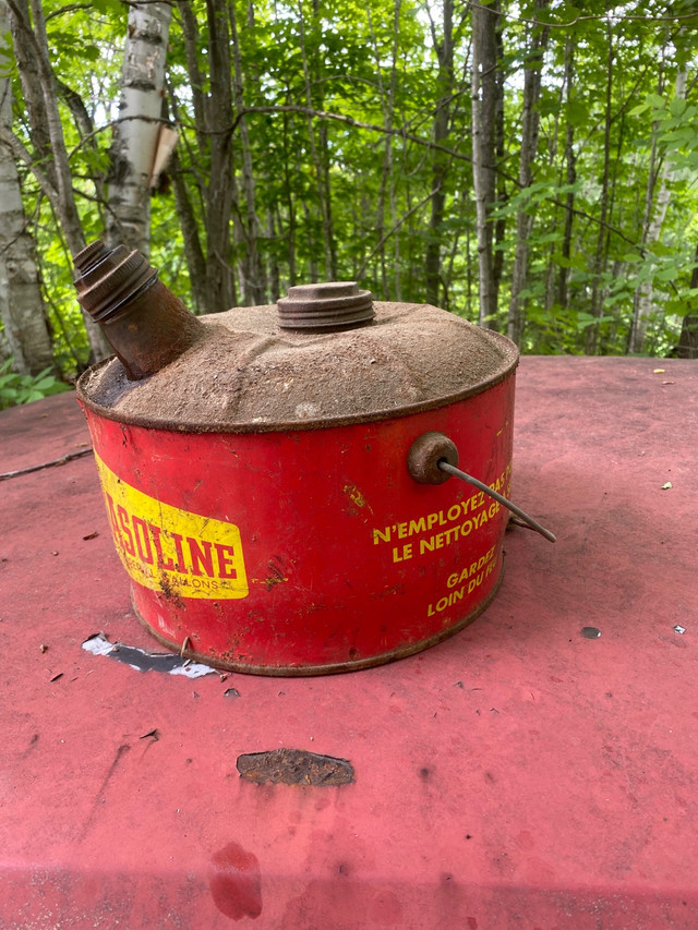 Antique gas can  in Arts & Collectibles in Gatineau