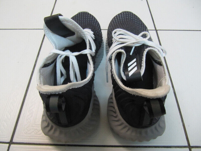 Adidas Alphabounce Item 121209040 Size 11 Male Lifestyle Shoes dans Chaussures pour hommes  à Région de Mississauga/Peel - Image 4