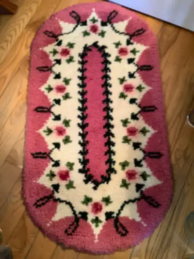 Gorgeous Vintage Hand Made Hooked Rug, View more