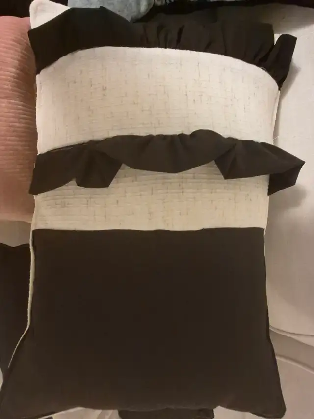 Homemade Pillows529839327135682569