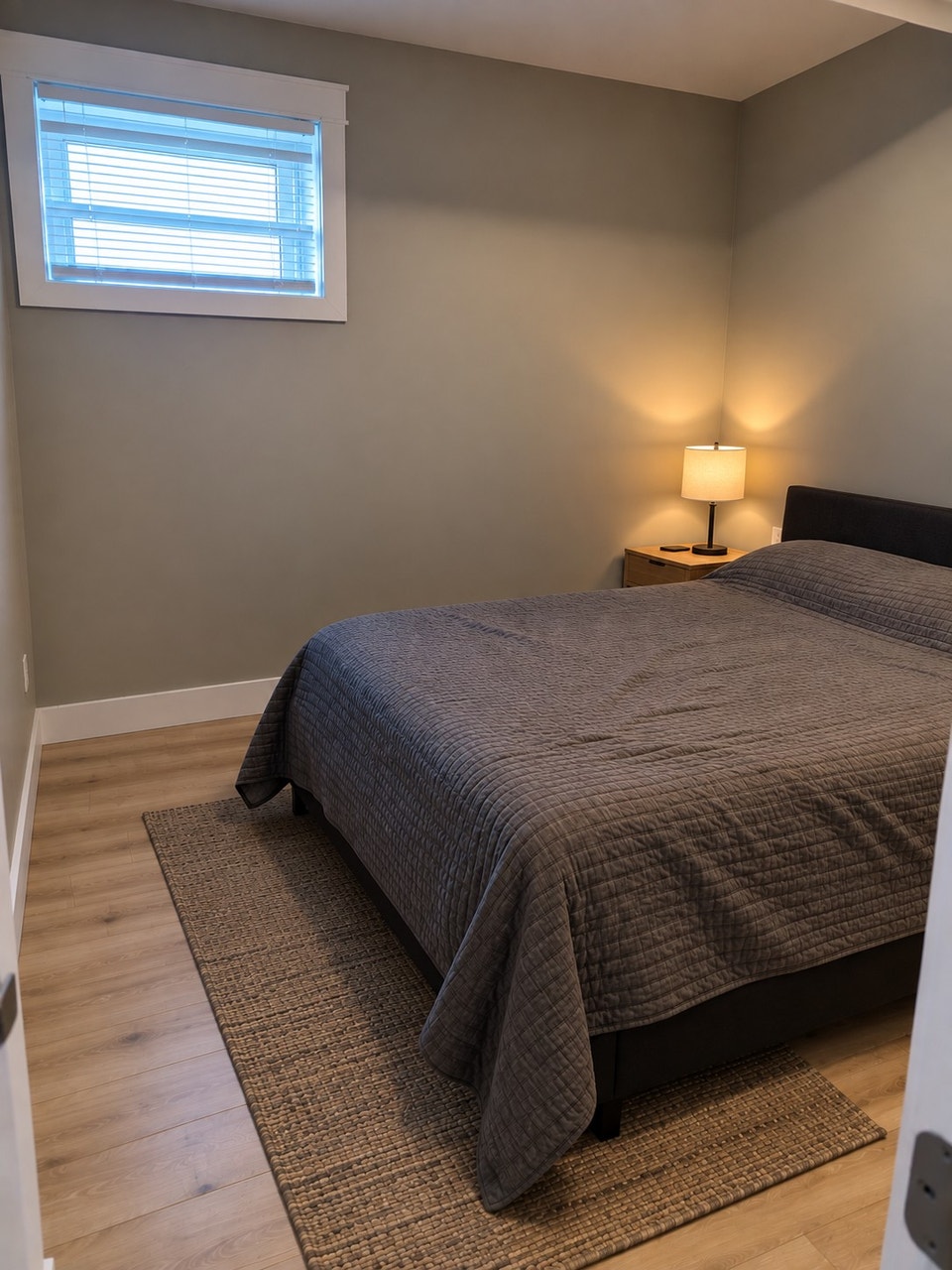 1 Bedroom Studio Apartment in Clyde River - H/L Included 3