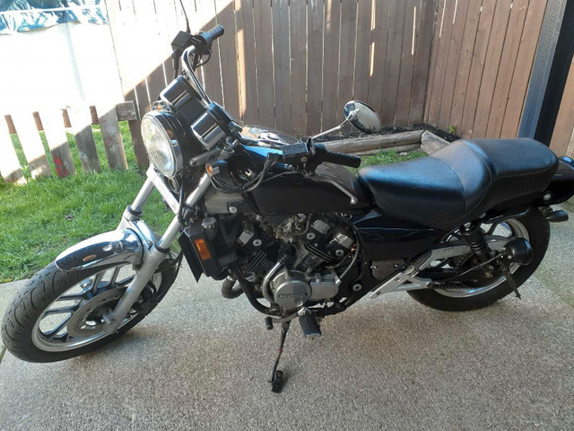 1984 V30 Honda Magna in Street, Cruisers & Choppers in St. Catharines