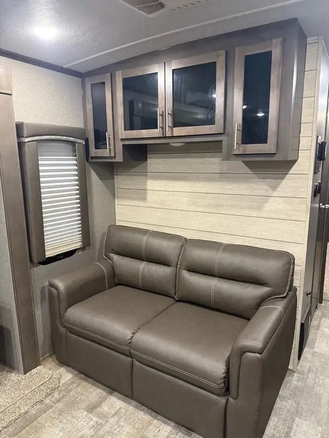 2020 Forest river travel trailer in Travel Trailers & Campers in Fort St. John - Image 4