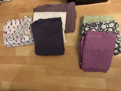 Double full linens sheets, blankets etc, View more