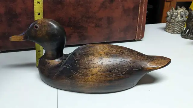Wooden Duck Decoy in Arts & Collectibles in Oakville / Halton Region - Image 4
