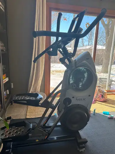 Bowflex Max Trainer M7, View more