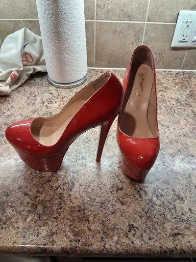 Paire de chaussures Frankie Hsu, View more