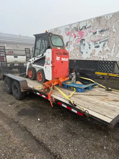 Bobcat 463 Skidsteer Just shy of 1400 hours Case drain line installed just needs to be secured to bo...