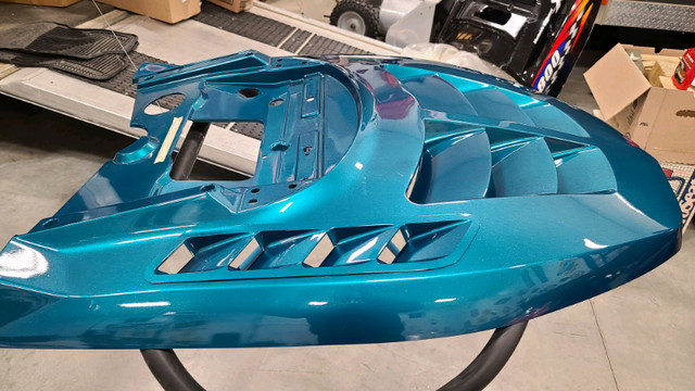 Polaris Teal Evolved Snowmobile Hood in Snowmobiles Parts, Trailers & Accessories in Regina - Image 2
