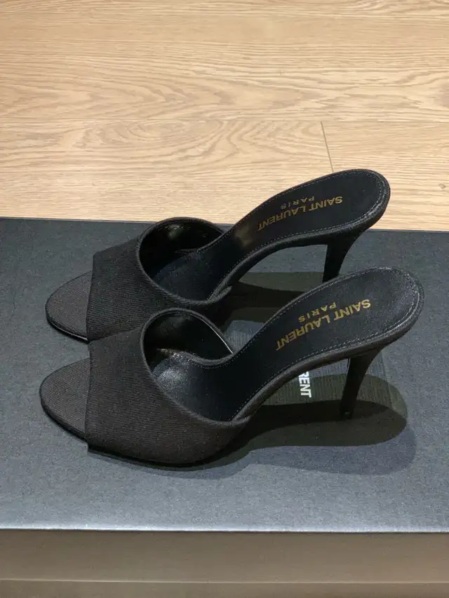 100% Authentic Saint Laurent sandals Brand new in Women's - Shoes in Richmond - Image 3