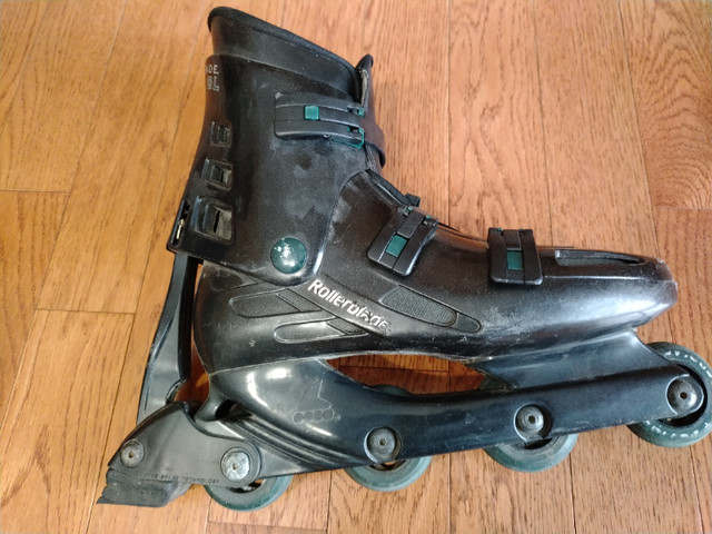 Men's Rollerblades with protective gear in Skates & Blades in Norfolk County - Image 3