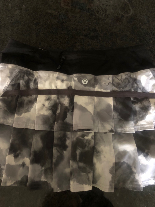 Lululemon tennis skirt  in Women's - Bottoms in Thunder Bay