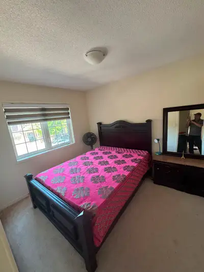 Room for rent upstairs
