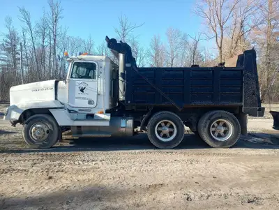 1993 Freightliner- CON-CT 2500 dump. Asking $19,995. VIN 2FUYDCXB8PA490209- 60 series Detroit with 2...