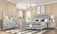 Élégant Set de chambre disponible en Queen et King