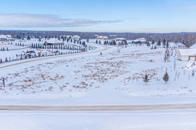 2.33 Acre Lot - Cornerstone Estates - Parkland County in Land for Sale in St. Albert - Image 4