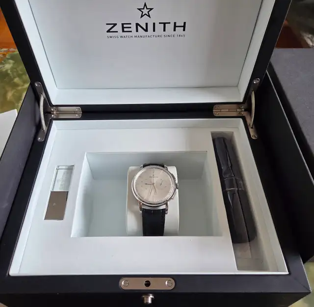 Zenith Elite Chronograph Classic Watch in Jewellery & Watches in Downtown-West End - Image 9