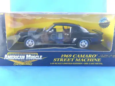 Ertl American Muscle 1969 Camaro Street Machine 1:18 Die cast model car, was open, straps still on,...