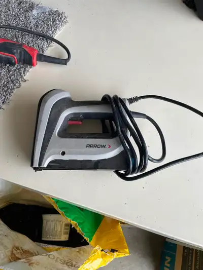 Stapler electric arrow excellent condition T50 staples $40 obo, View more