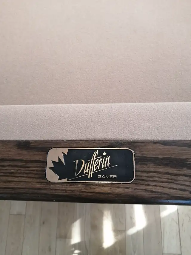 Dufferin Pool Table 8' in Toys & Games in Ottawa - Image 2