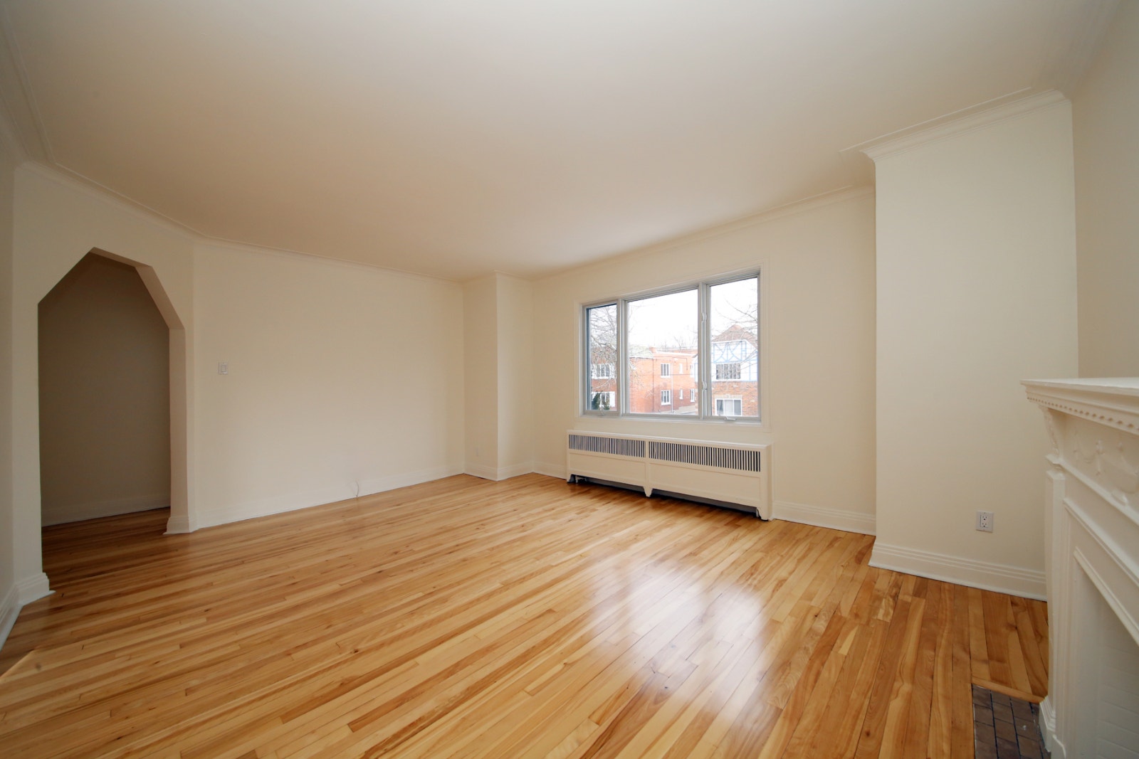 Haut duplex 6 1/2 chauffé Metro Snowdon — photo 3