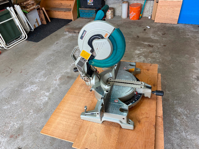 12” Makita Mitre Saw, NOT a slider. Model LS 1220. in Power Tools in Woodstock