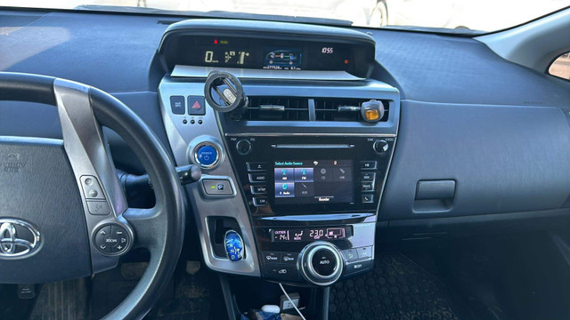 Prius v  Toyota  in Cars & Trucks in Winnipeg - Image 2