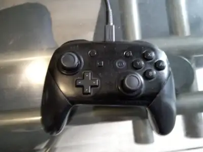 25$ Nintendo Pro Controller *like new*, View more