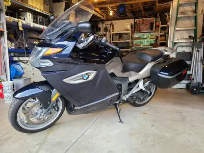 2010 BMW K1300GT sport touring motorcycle. Inline 4 cylinder, 160 HP. Shaft drive. ABS brakes. Tract...