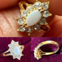 VINTAGE 1960/70s OPAL RING ( size 5.5/6)