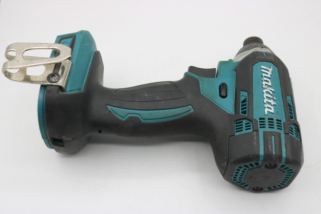 Makita DTD152 1/4" Impact Driver (#38404) in Power Tools in City of Halifax - Image 3