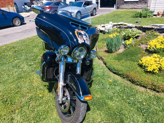 Moto Harley FLHTK 2015 Edition Limité dans Routières  à Ouest de l’Île - Image 3