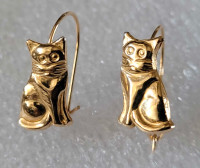 10k Yellow Gold Cat Earrings 