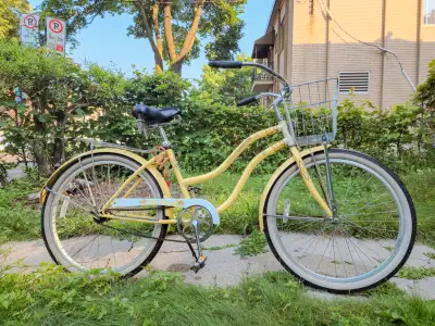 2007 Norco Rio Vista 26″ Wheels, steel frame cruiser bike, velo, View more